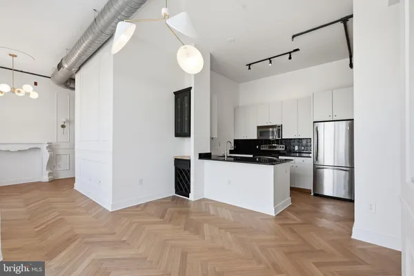 $710,000 | 520 John Carlyle Street, Unit 408, Alexandria, VA 22314