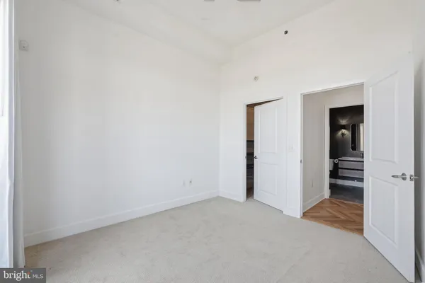 $710,000 | 520 John Carlyle Street, Unit 408, Alexandria, VA 22314
