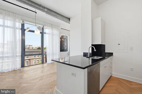 $710,000 | 520 John Carlyle Street, Unit 408, Alexandria, VA 22314