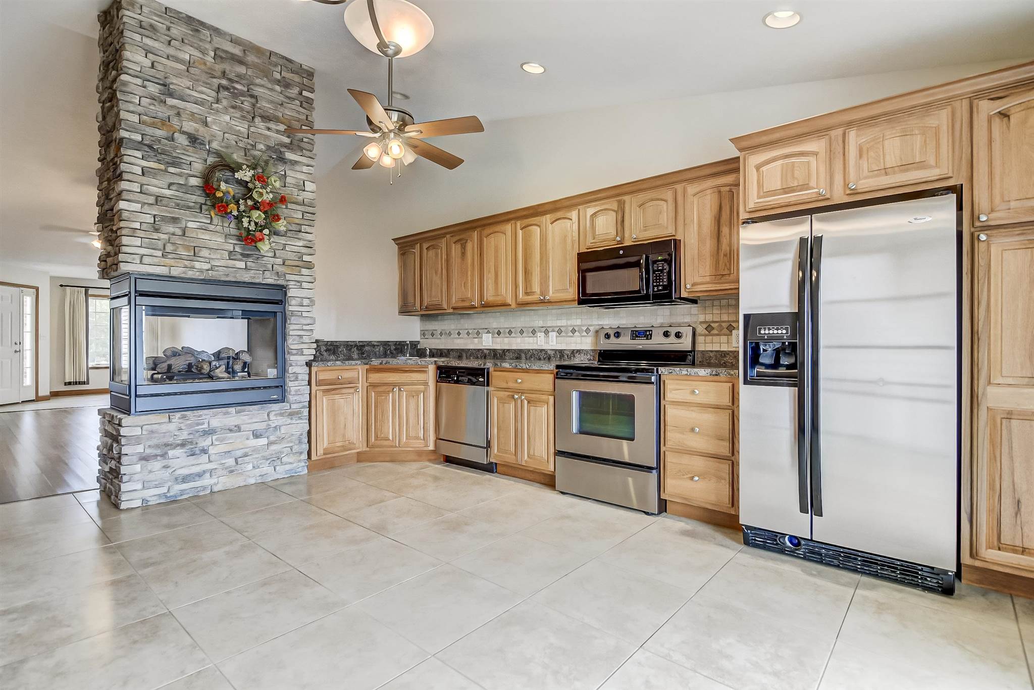 709 Heathrow Lane Rochester, IL 62563 - Photo 16 of 28