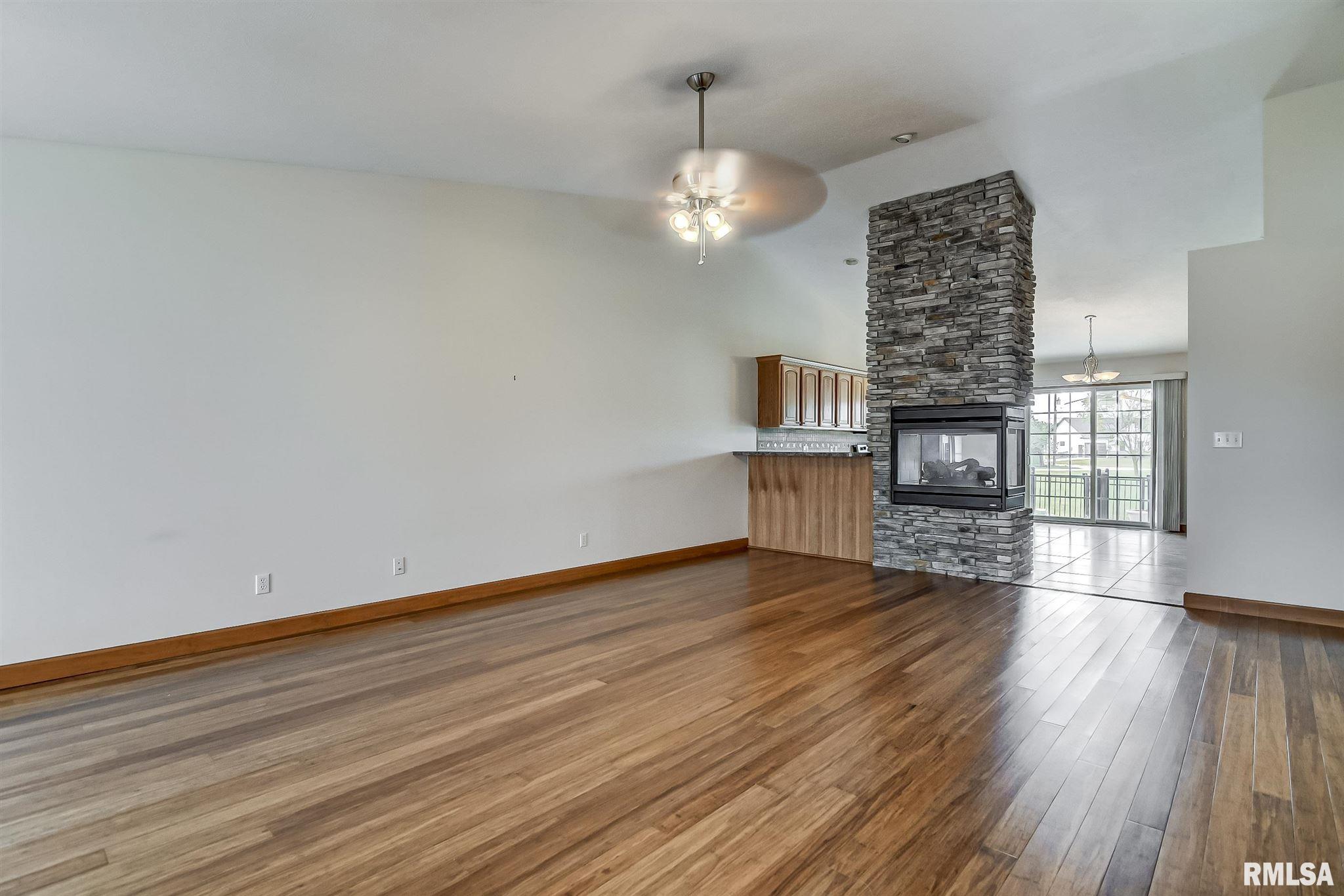 709 Heathrow Lane Rochester, IL 62563 - Photo 9 of 28