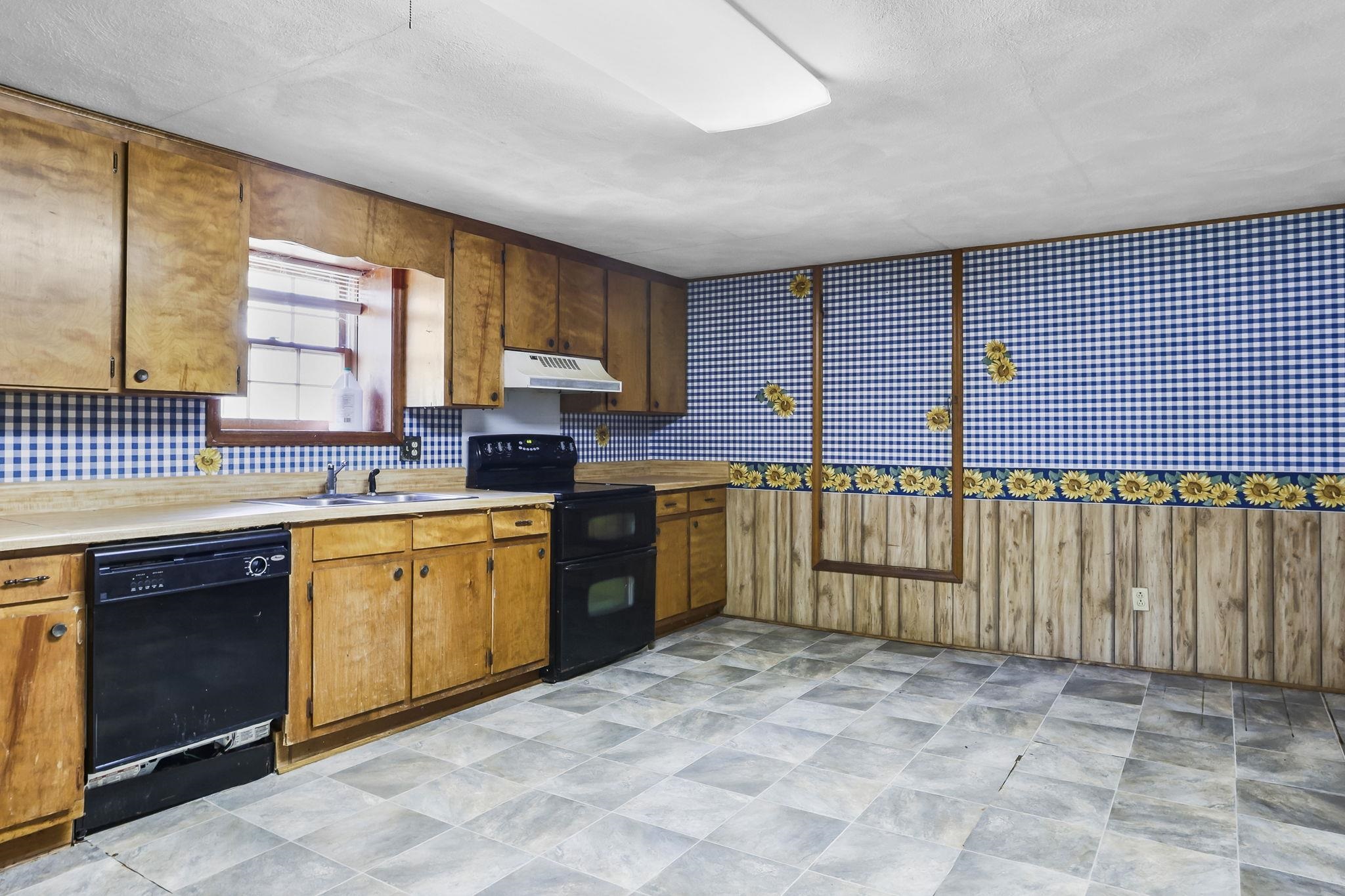 2184 John Dodd Road Wellford, SC 29385 - Photo 32 of 37