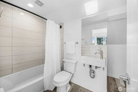 $785,000 | 10215 Evanston Avenue North, Unit 2, Seattle, WA 98133