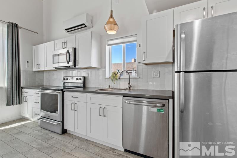 831 Ryland Street Reno, NV 89502 - Photo 5 of 14 Photo 5