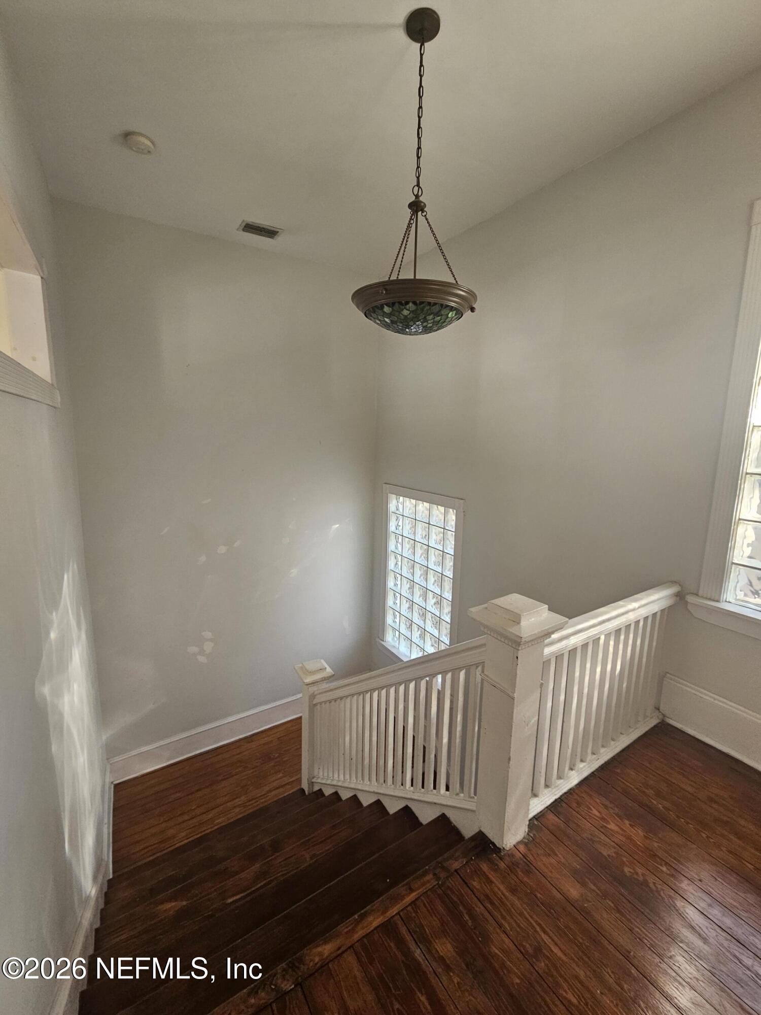 1425 Silver Street Jacksonville, FL 32206 - Photo 20 of 20 stairwell