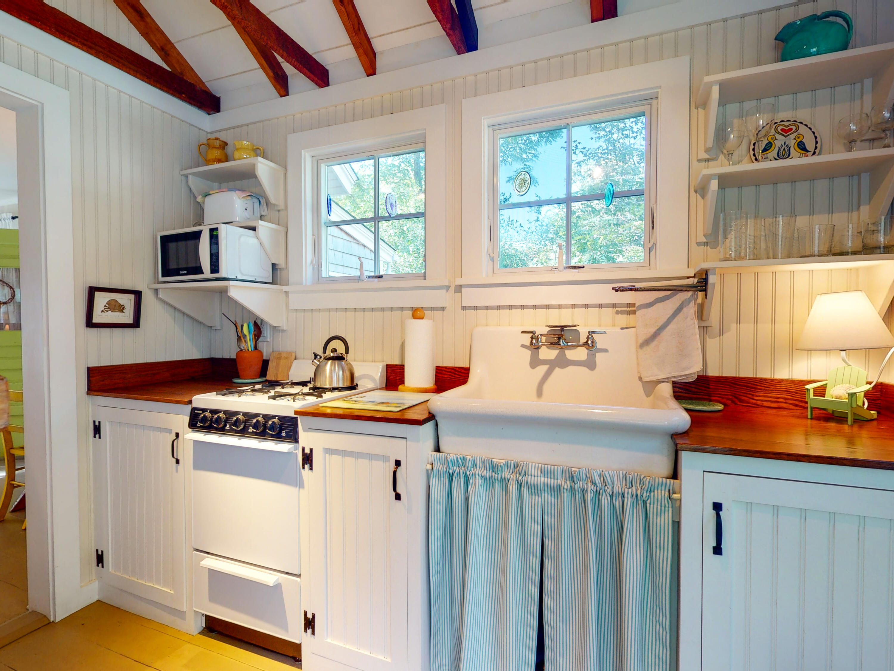 115 Cove Road Wellfleet, MA 02667 - Photo 35 of 49 a utility room with sink dryer and washer