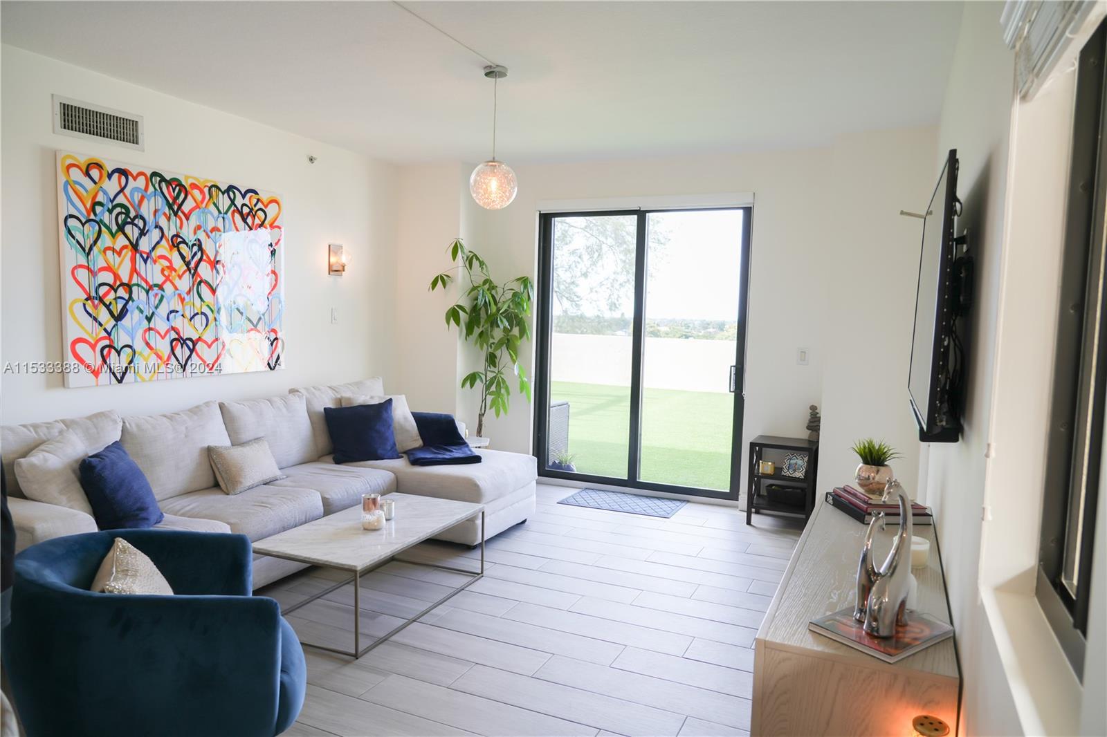 8430 Southwest 8th St Unit 504B  