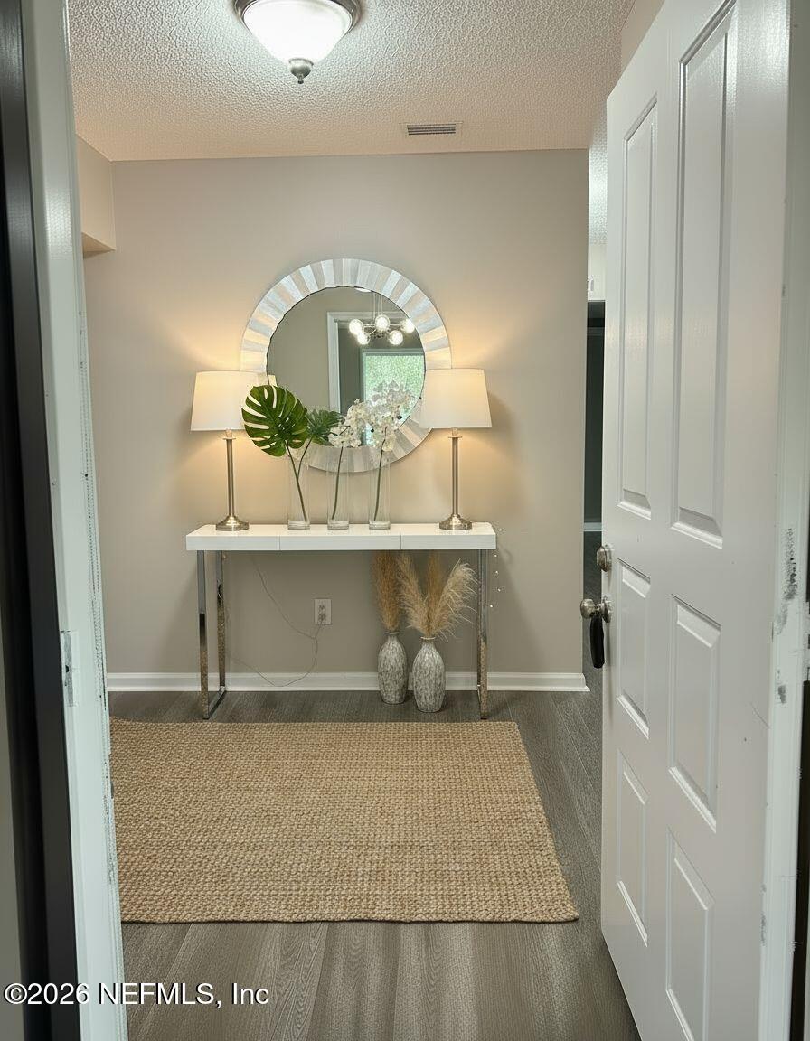 3801 Crown Point Road, Unit 3081 Jacksonville, FL 32257 - Photo 1 of 34 a view of a living room