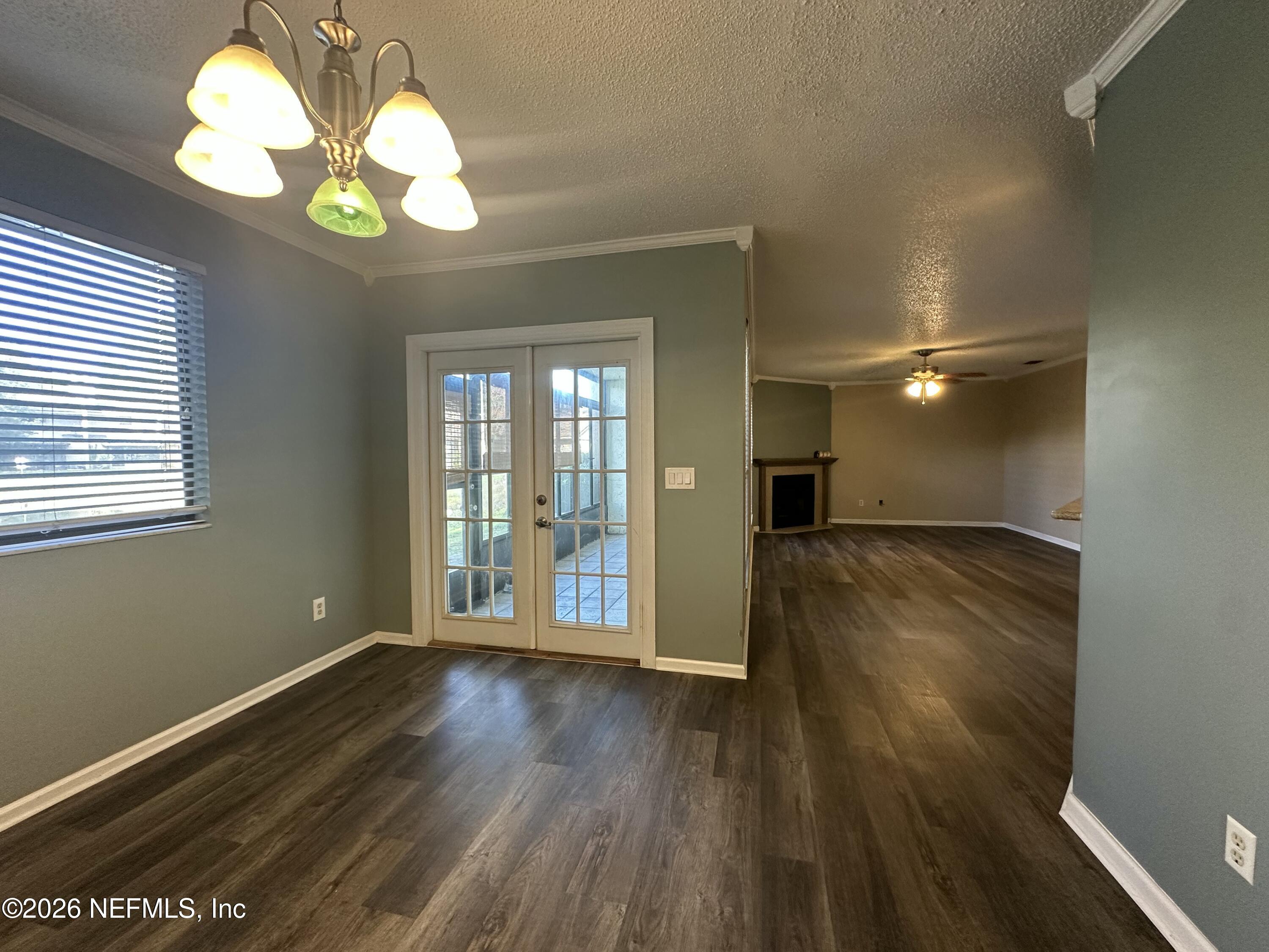 3801 Crown Point Road, Unit 3081 Jacksonville, FL 32257 - Photo 14 of 34 a view of livingroom with wooden floor