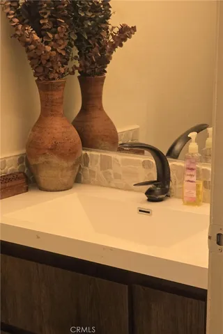 a close view of sink