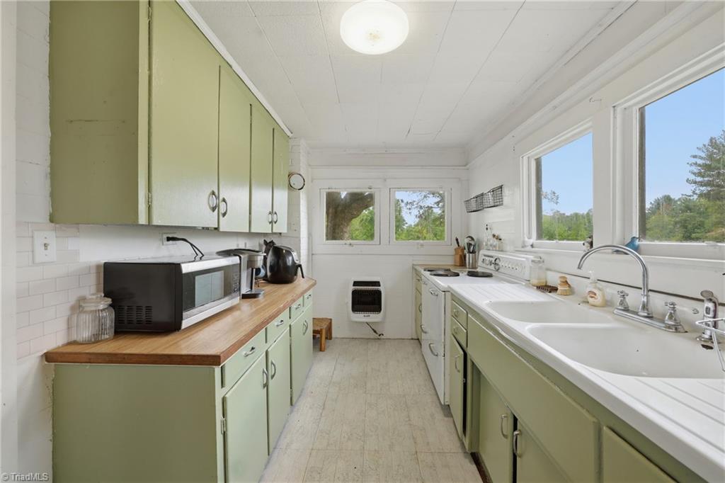985 Traphill Road Hays, NC 28635 - Photo 19 of 49 Gallery Image 19