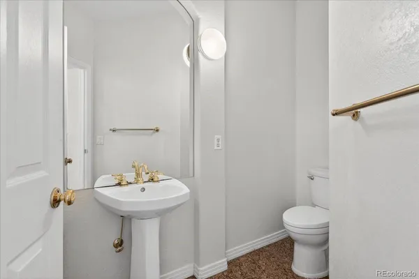 $5,000 | 5662 South Nome Street, Englewood, CO 80111