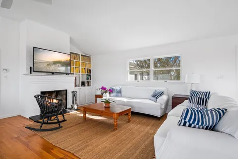 $3,950,000 | 654 A Dune Road, West Hampton Dunes, NY 11978