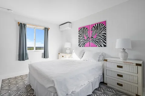 $3,950,000 | 654 A Dune Road, West Hampton Dunes, NY 11978