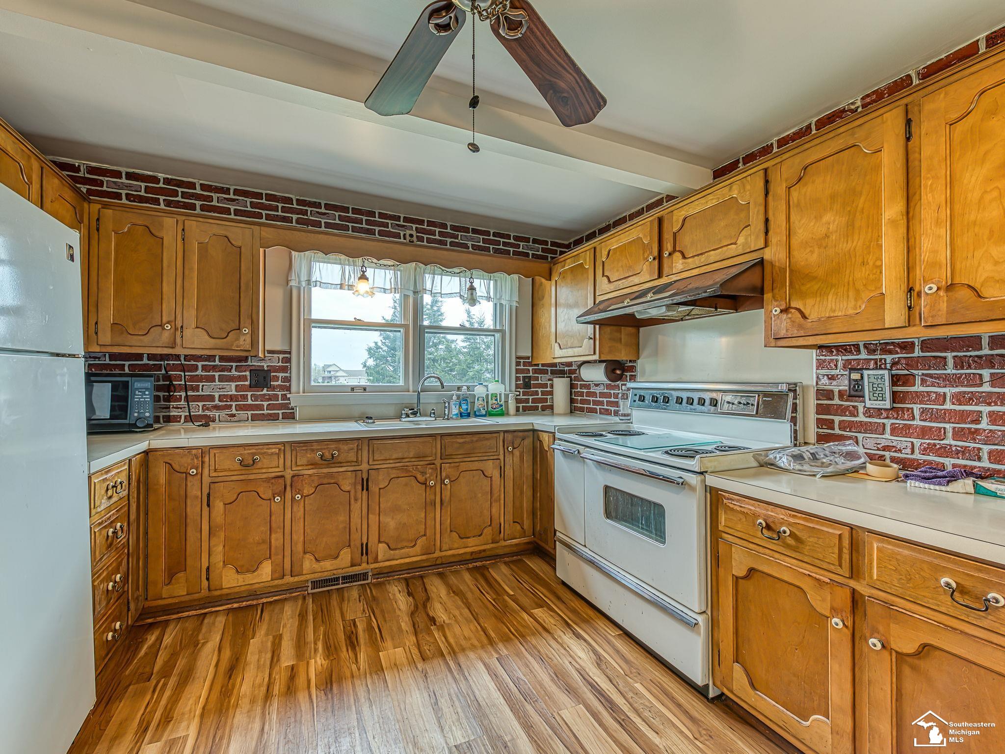 9248 Chinavare Road Newport, MI 48166 - Photo 8 of 54