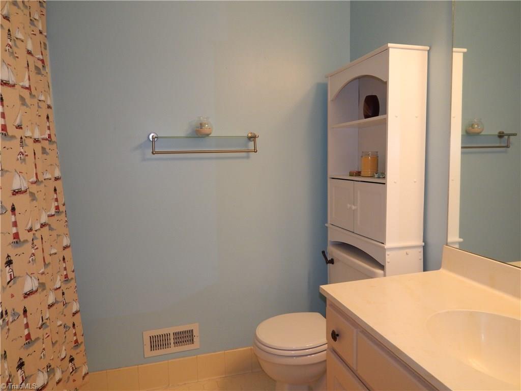 2123 Three Meadows Road Greensboro, NC 27455 - Photo 22 of 28 Gallery Image 22
