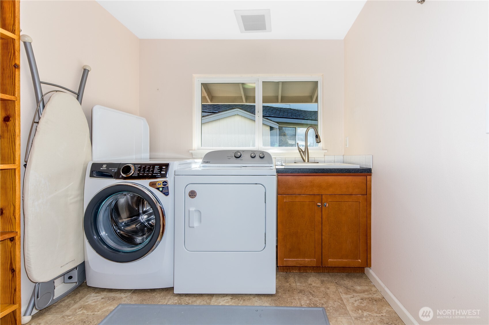 14812 Southeast 170th Street Renton, WA 98058 - Photo 14 of 32 Gallery Image 14