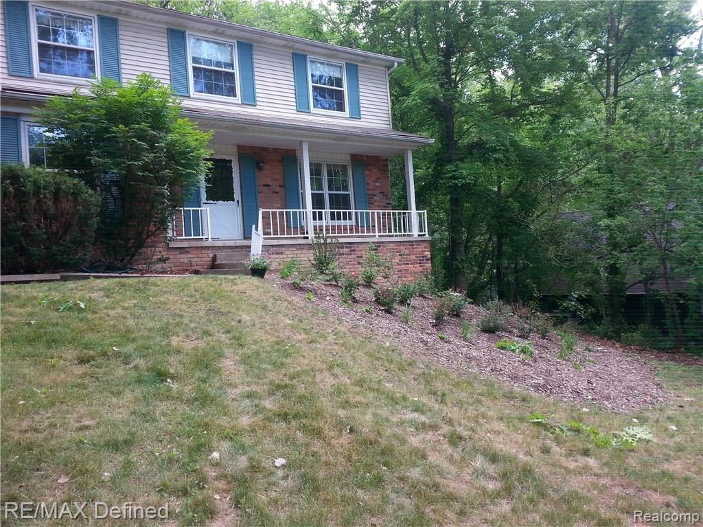 587 Ridgewood Road Rochester, MI 48306 - Photo 2 of 26 20160701_141019.jpg