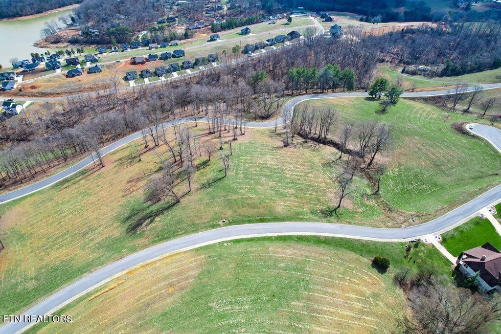 2414 Starboard Crest Road Morristown, TN 37814 - Photo 13 of 43 11
