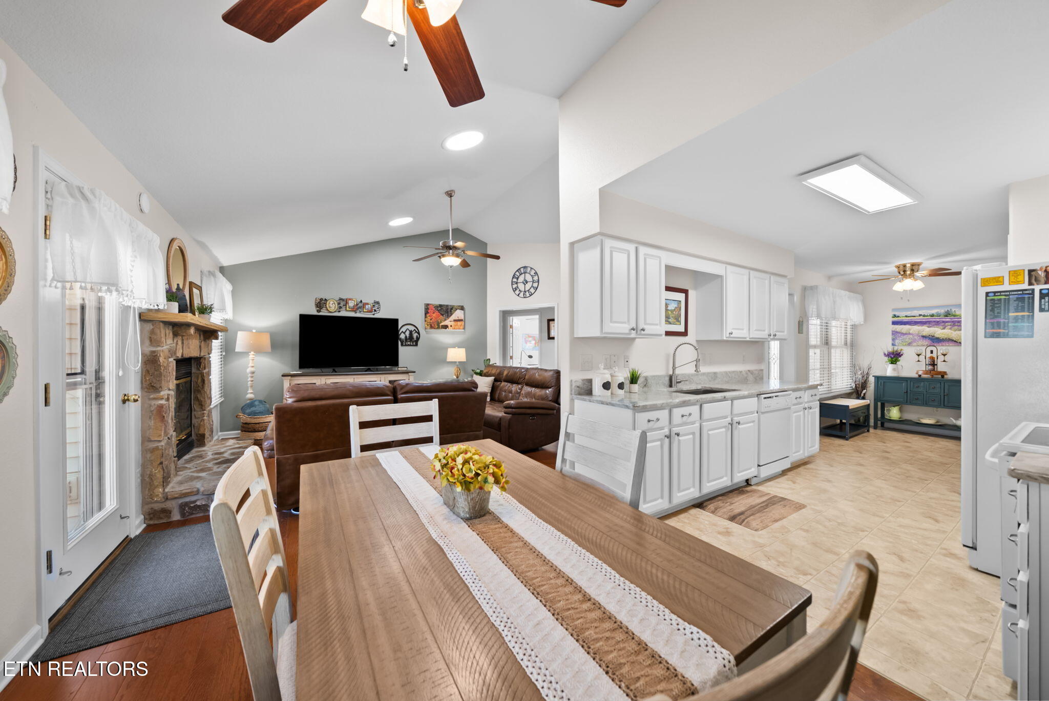 115 Lafayette Point Crossville, TN 38558 - Photo 11 of 44 31-web-or-mls-DSC03220