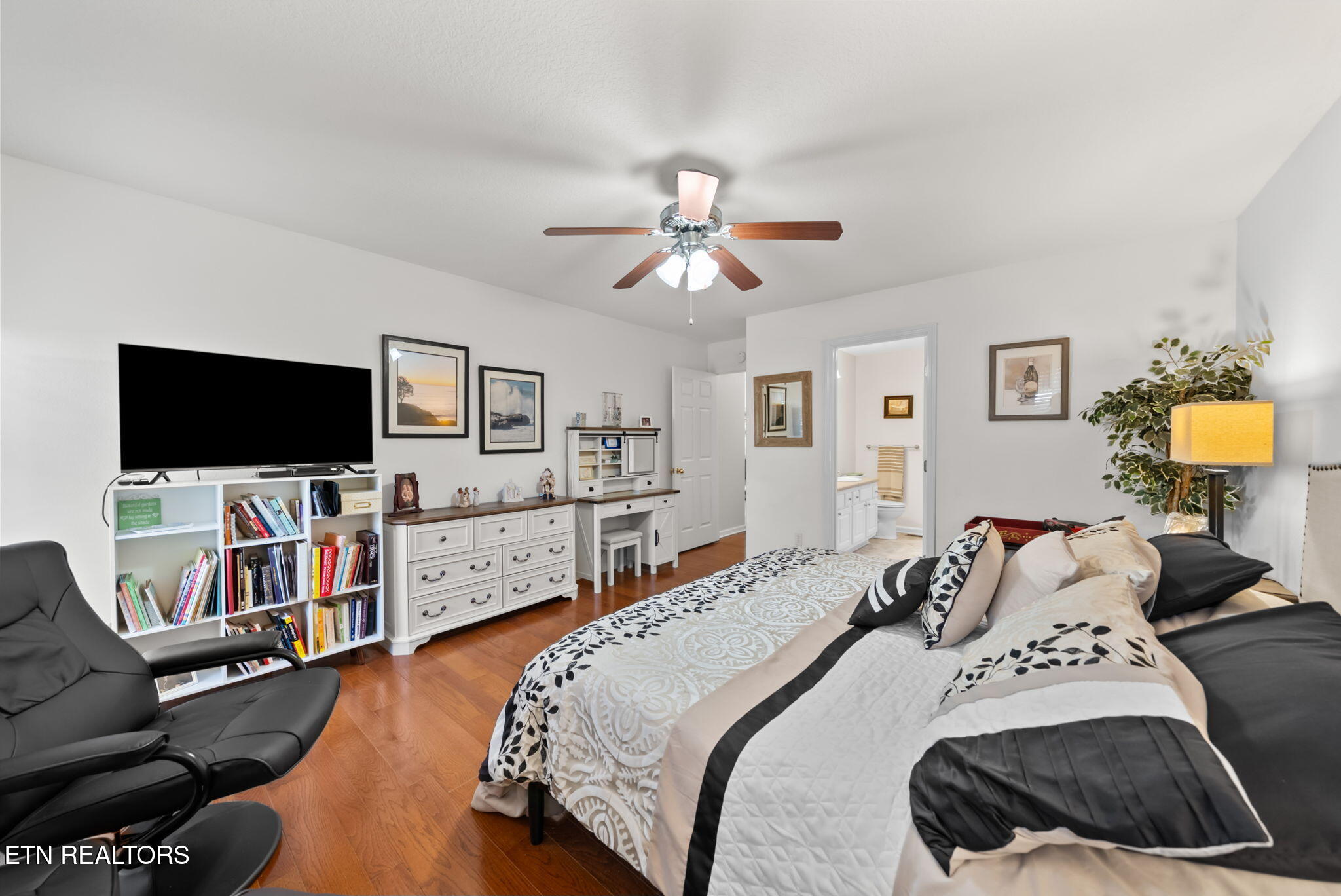 115 Lafayette Point Crossville, TN 38558 - Photo 21 of 44 22-web-or-mls-DSC03265