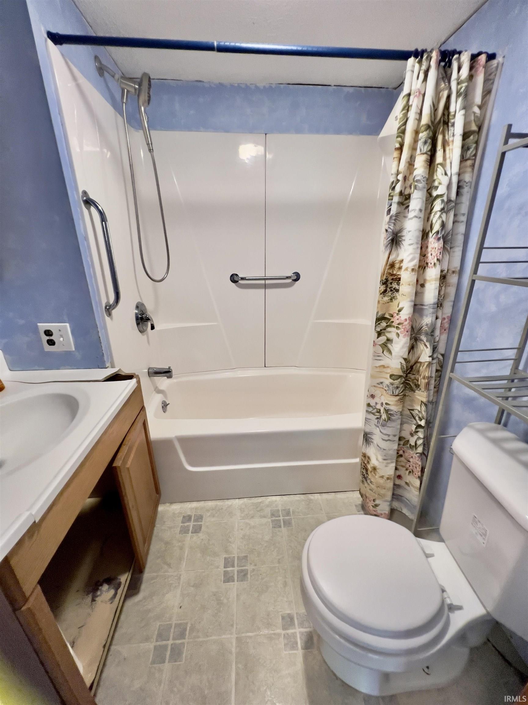 4784 East Shore Park Road Leesburg, IN 46538 - Photo 17 of 37
