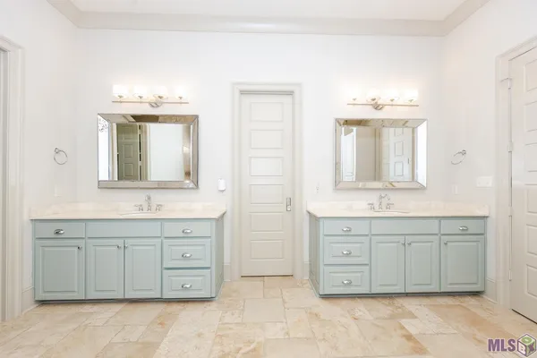 $775,000 | 2571 Carnoustie Drive, Zachary, LA 70791