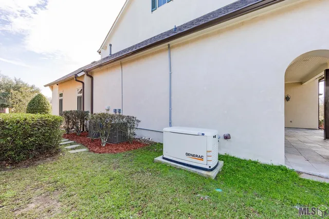 $806,000 | 2571 Carnoustie Drive, Zachary, LA 70791