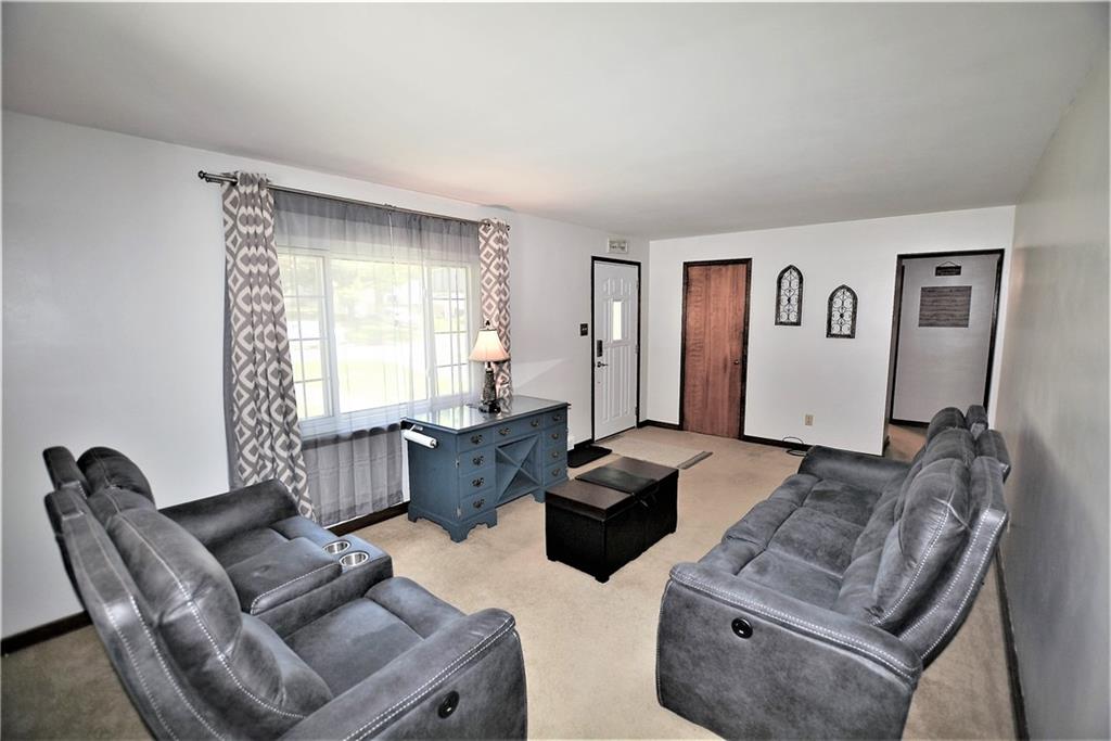 437 Greenridge Road New Kensington, PA 15068 - Photo 2 of 25 a living room with furniture and a window