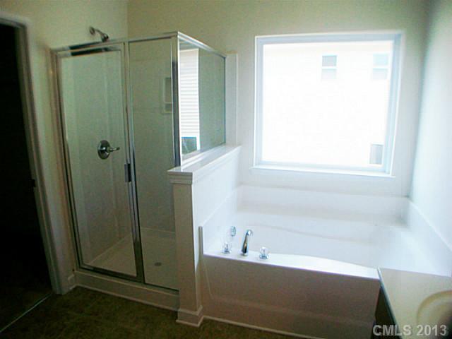6118 Trailwater Road Charlotte, NC 28278 - Photo 9 of 16 Gallery Image 9