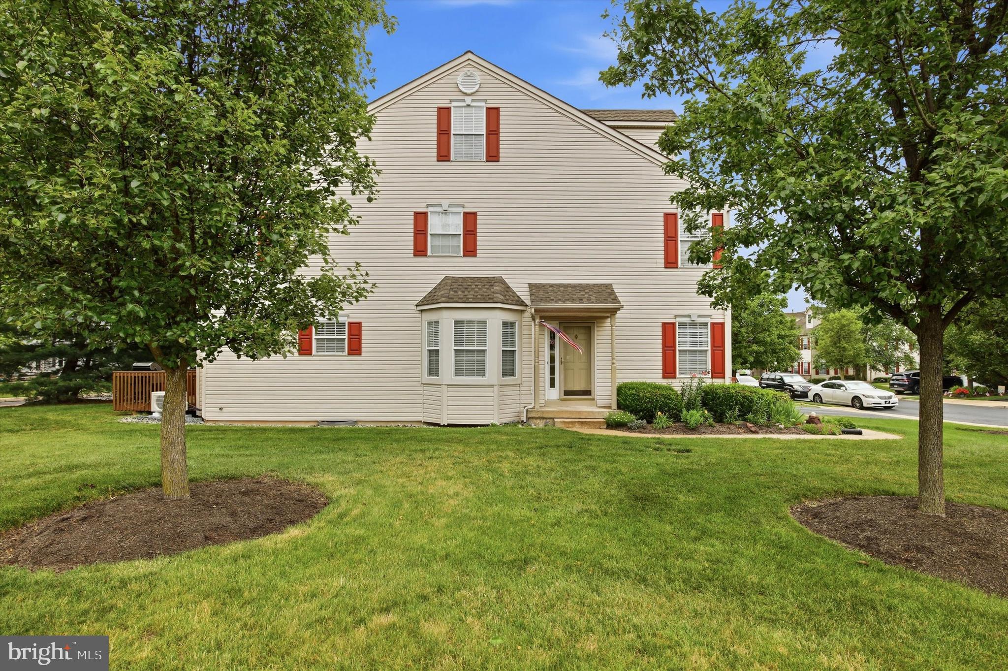 101 Raintree Crossing Hatfield, PA 19440 - Photo 3 of 40