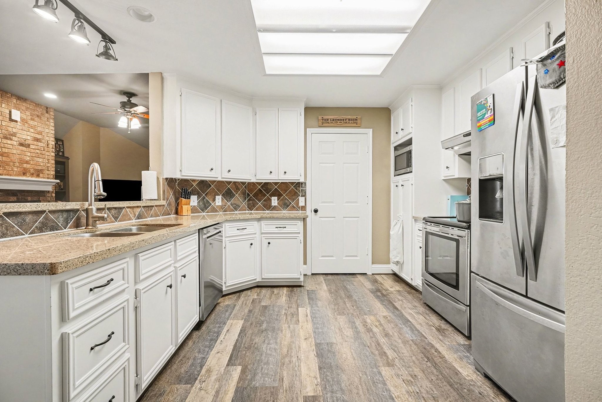 13402 Bob White Drive Santa Fe, TX 77510 - Photo 11 of 29