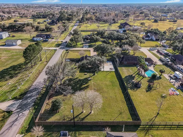 $399,000 | 13402 Bob White Drive, Santa Fe, TX 77510