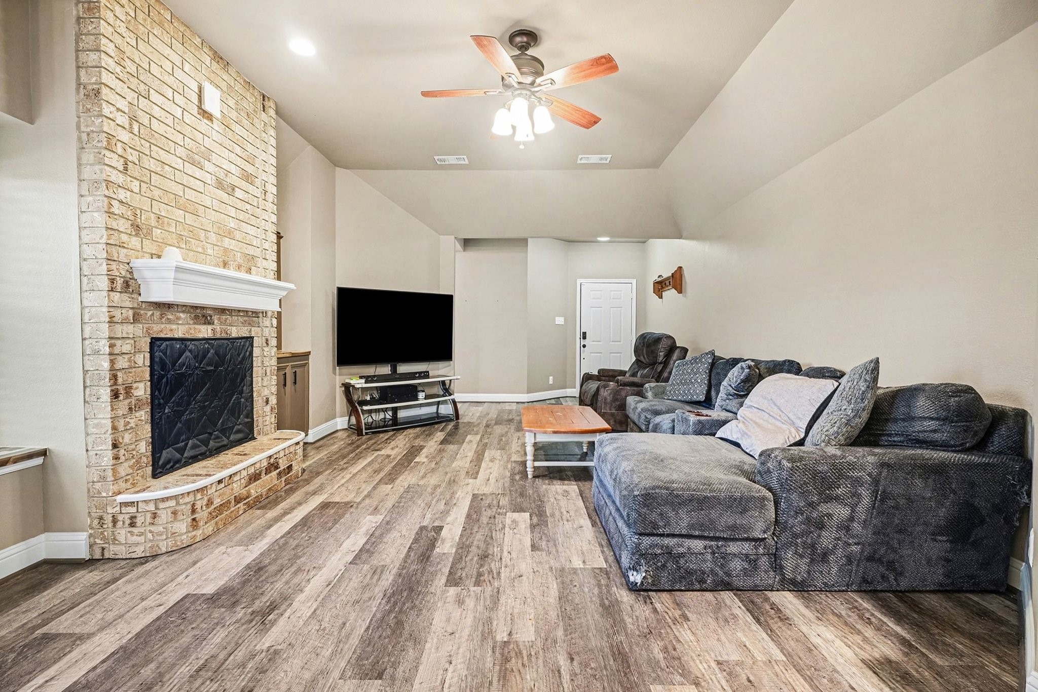 13402 Bob White Drive Santa Fe, TX 77510 - Photo 4 of 29