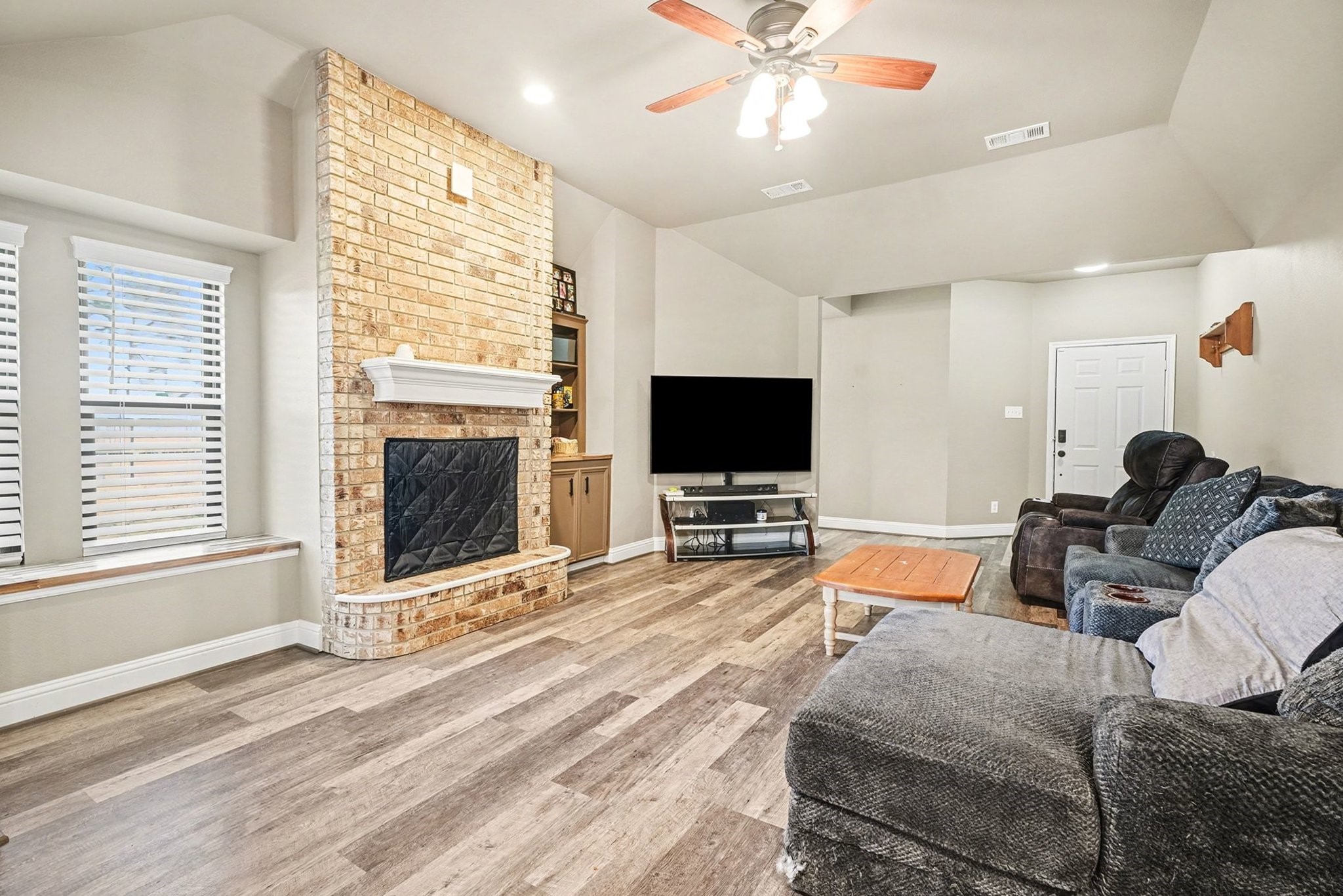 13402 Bob White Drive Santa Fe, TX 77510 - Photo 7 of 29