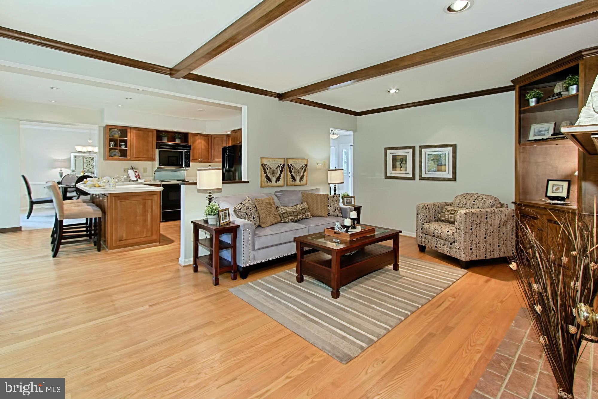11420 Vale Road Oakton, VA 22124 - Photo 15 of 30 Family Room