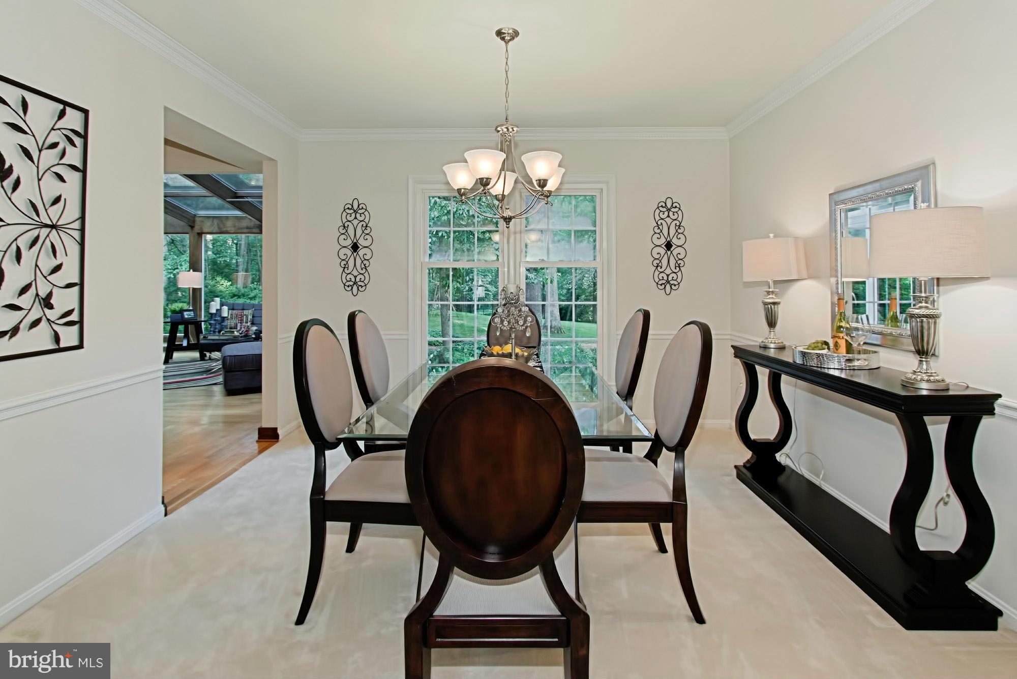 11420 Vale Road Oakton, VA 22124 - Photo 5 of 30 Dining Room