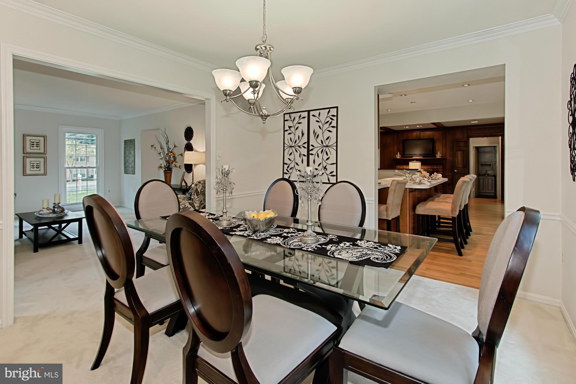 11420 Vale Road Oakton, VA 22124 - Photo 6 of 30 Dining Room