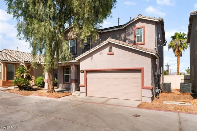 $1,850 | 2400 Dutchmans Pipe Court, Las Vegas, NV 89106