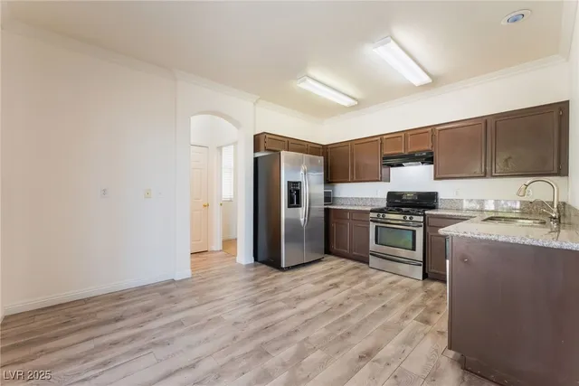 $1,850 | 2400 Dutchmans Pipe Court, Las Vegas, NV 89106