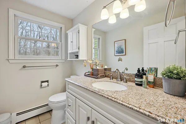 $645,000 | 79 Acorn Road, Madison, CT 06443