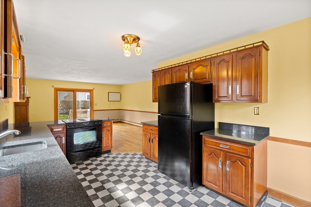 55 Azalea Road Waltham, MA 02452 - Photo 14 of 36