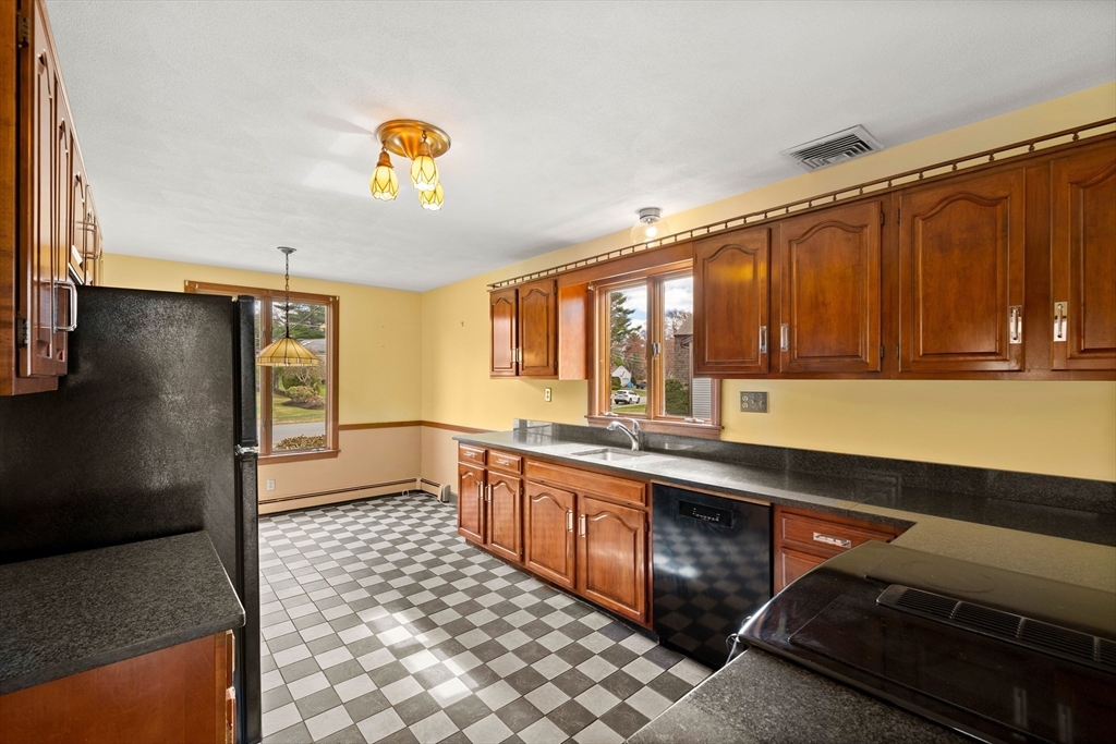 55 Azalea Road Waltham, MA 02452 - Photo 15 of 36