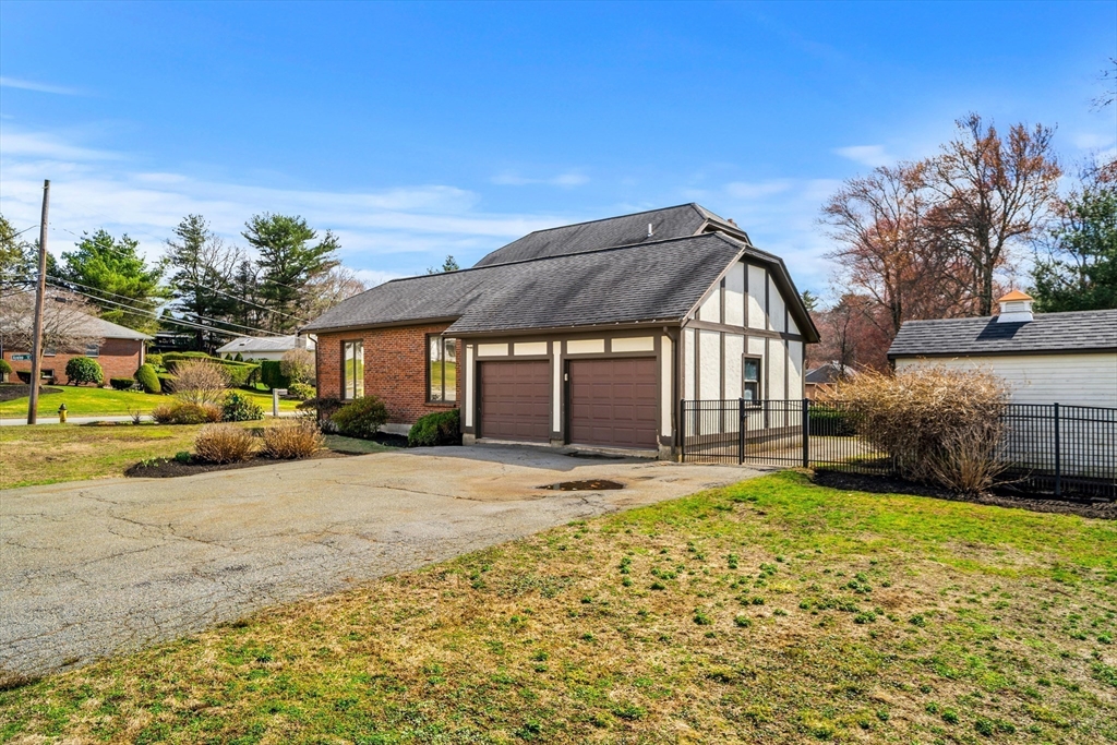 55 Azalea Road Waltham, MA 02452 - Photo 26 of 36