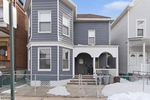a view of house and outdoor space