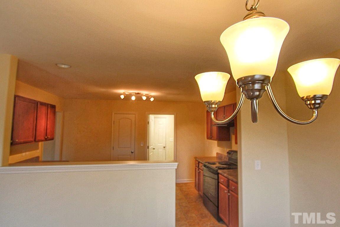 227 West Waycliff Road Henderson, NC 27537 - Photo 8 of 19 Gallery Image 8