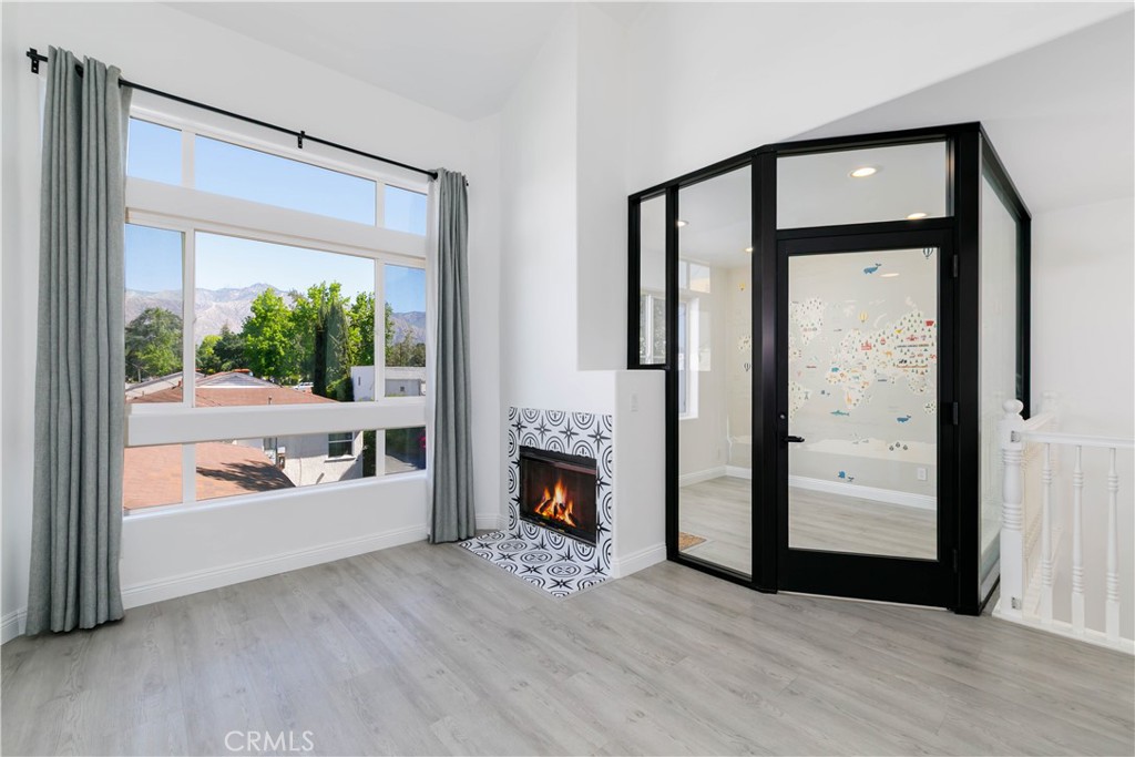 7266 Jackson, Unit 3 San Gabriel, CA 91775 - Photo 6 of 13 family room - mountain view