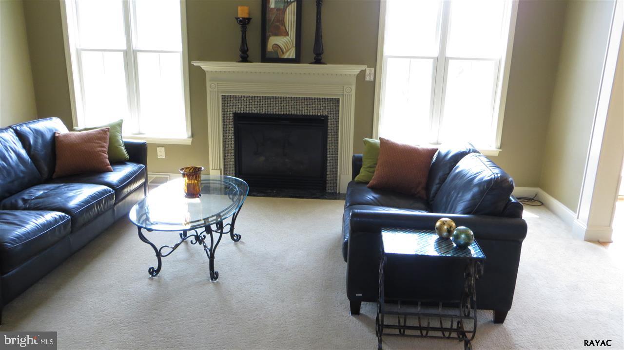 589 Chestnut Hill Road York, PA 17402 - Photo 7 of 35 Gallery Image 7