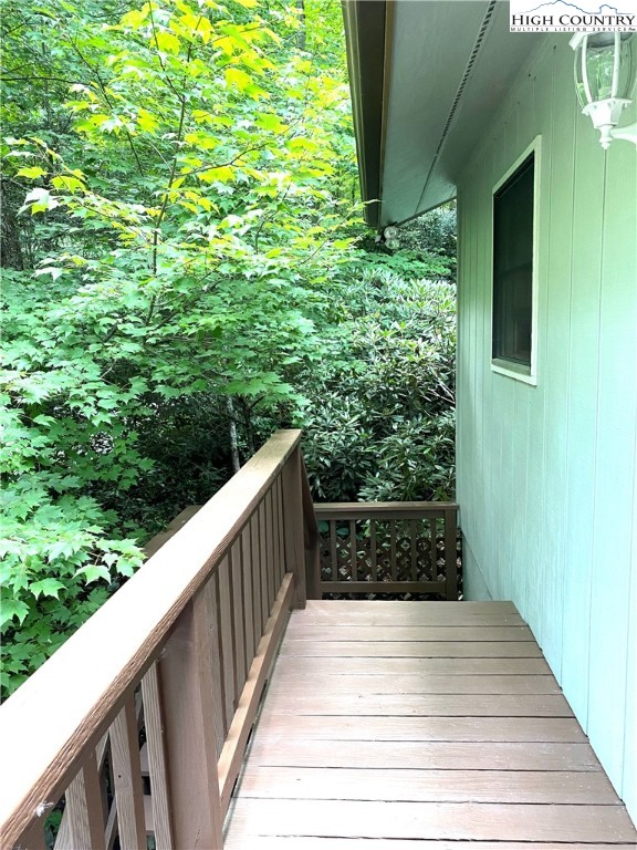 33 Goldfinch Road Newland, NC 28657 - Photo 4 of 29 a view of a balcony with wooden floor