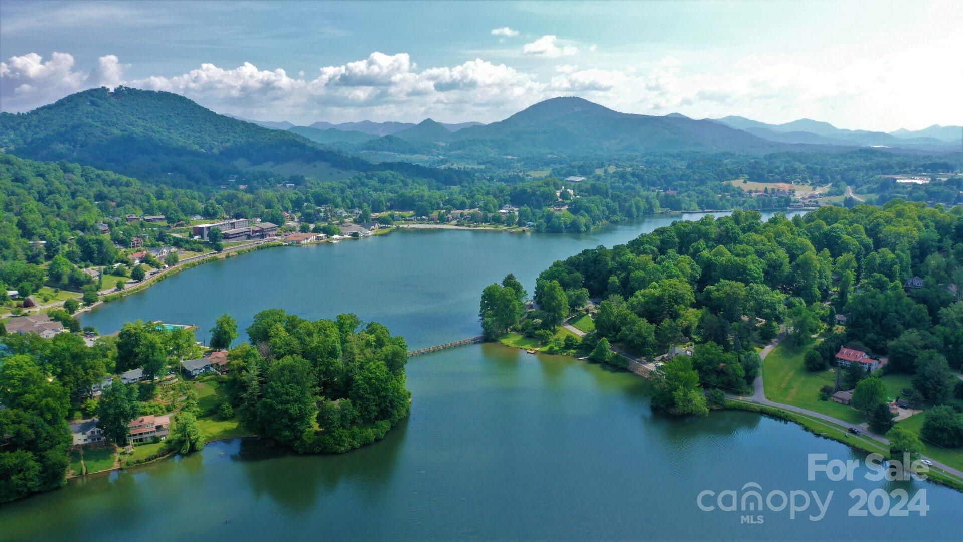 791 Golf Course Road Waynesville, NC 28786 - Photo 7 of 24 Gallery Image 7